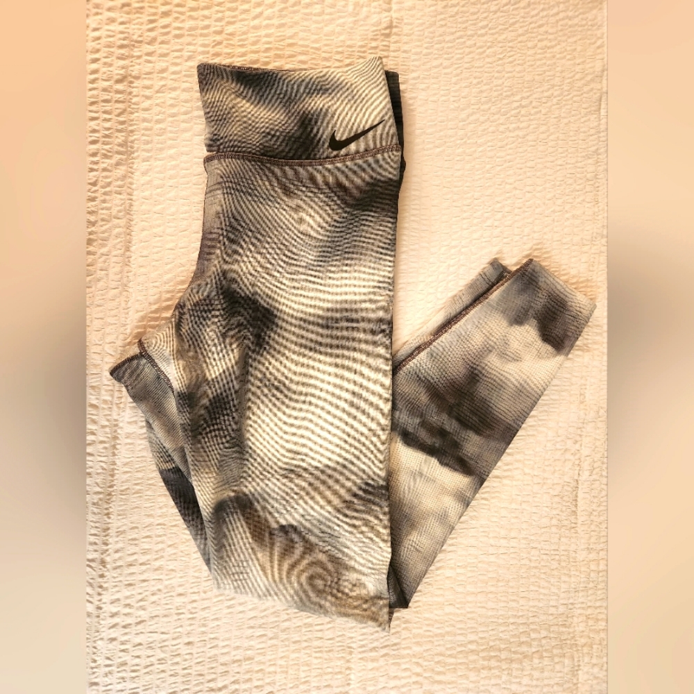 Nike Dri Fit Mesh Leggings Size L